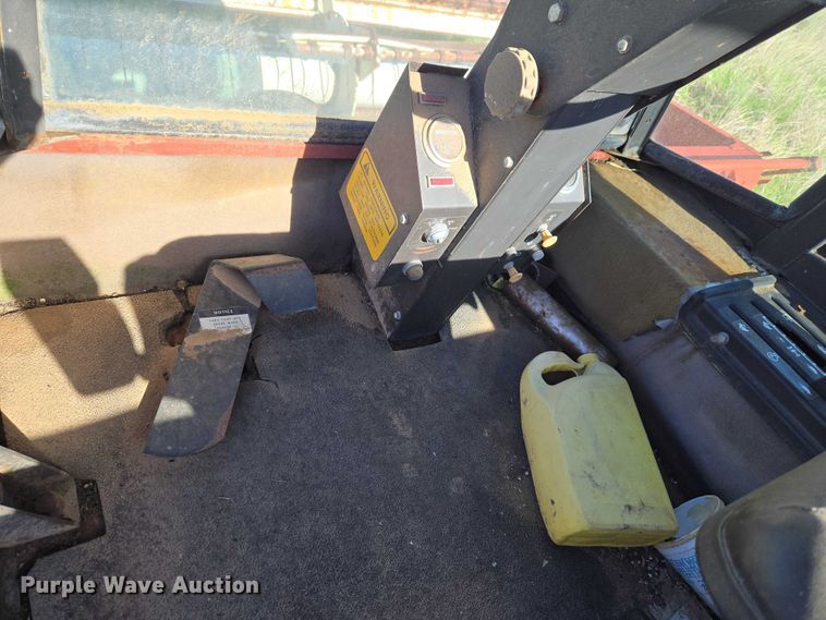 image for item ET5095 Hesston 6550 swather / windrower
