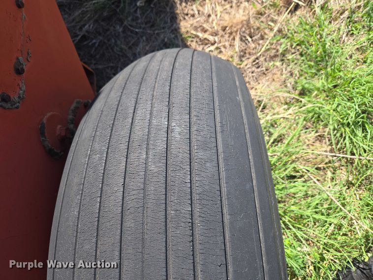 image for item ET5095 Hesston 6550 swather / windrower