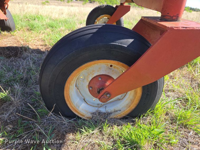 image for item ET5095 Hesston 6550 swather / windrower
