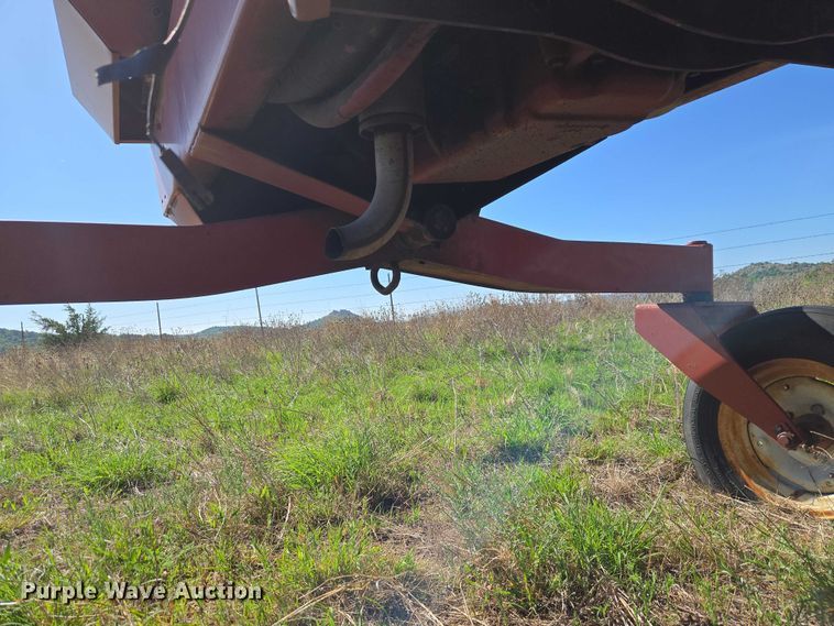 image for item ET5095 Hesston 6550 swather / windrower