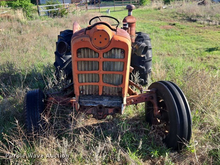 image for item ET5149 Ford 851 tractor