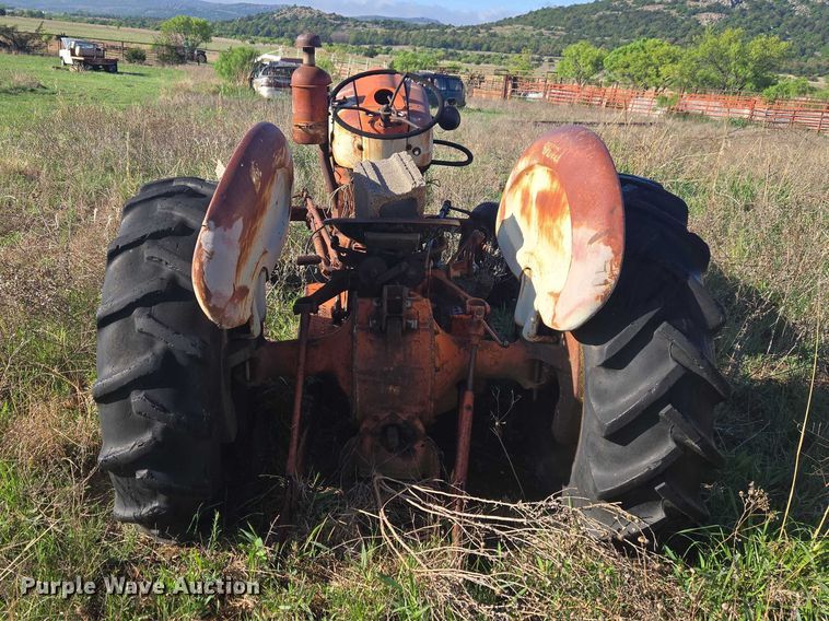 image for item ET5149 Ford 851 tractor