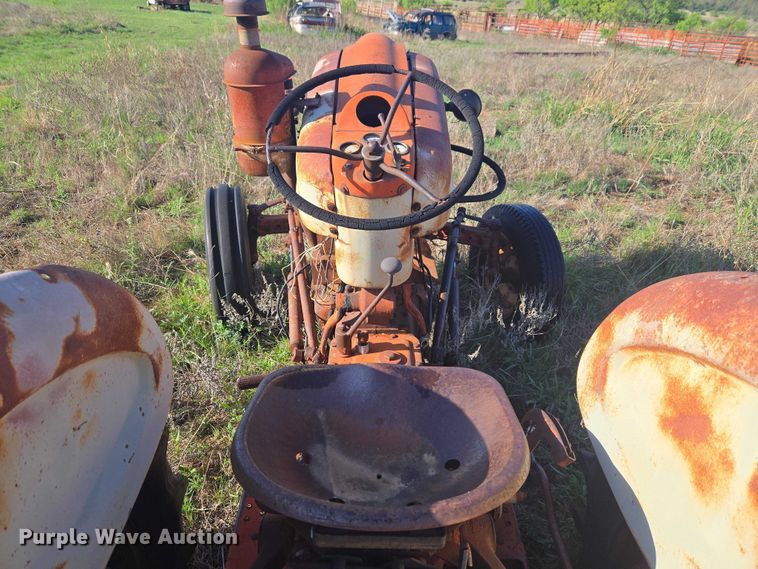 image for item ET5149 Ford 851 tractor