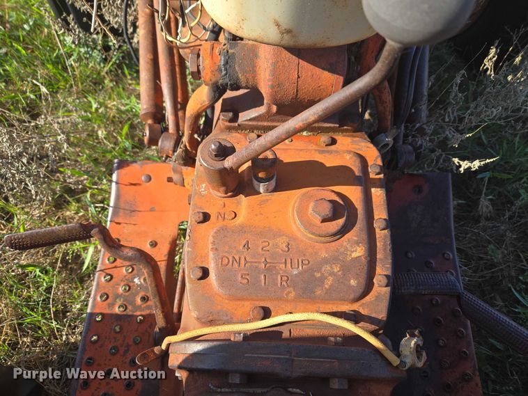 image for item ET5149 Ford 851 tractor