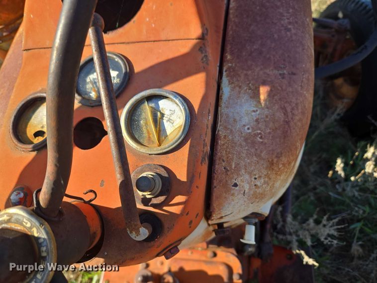 image for item ET5149 Ford 851 tractor