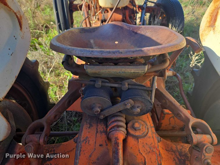 image for item ET5149 Ford 851 tractor
