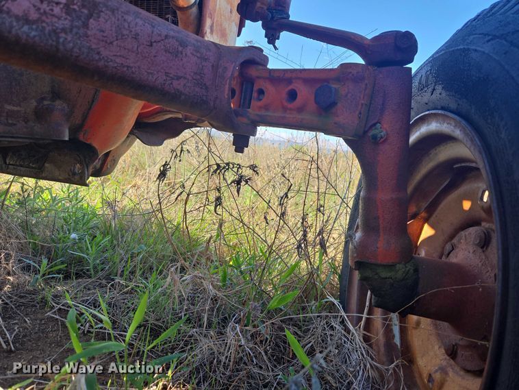 image for item ET5149 Ford 851 tractor