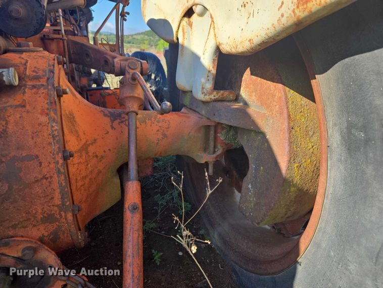 image for item ET5149 Ford 851 tractor
