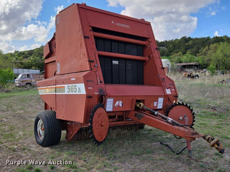 image for item ET5152 Hesston 565A round baler