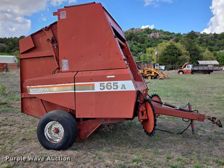 image for item ET5152 Hesston 565A round baler