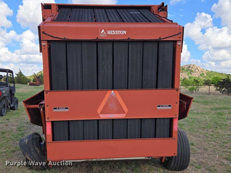 image for item ET5152 Hesston 565A round baler