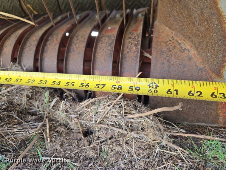 image for item ET5152 Hesston 565A round baler