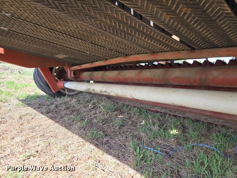 image for item ET5152 Hesston 565A round baler