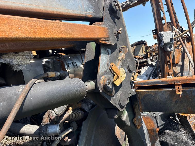 image for item EU5715 2018 John Deere 6215R 4WD tractor
