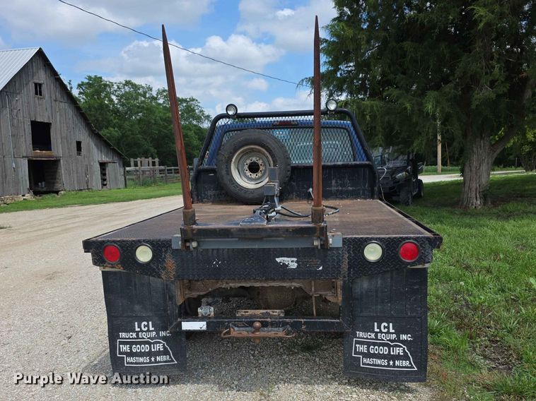 image for item EV2170 1994 Ford F250 XL bale bed pickup truck