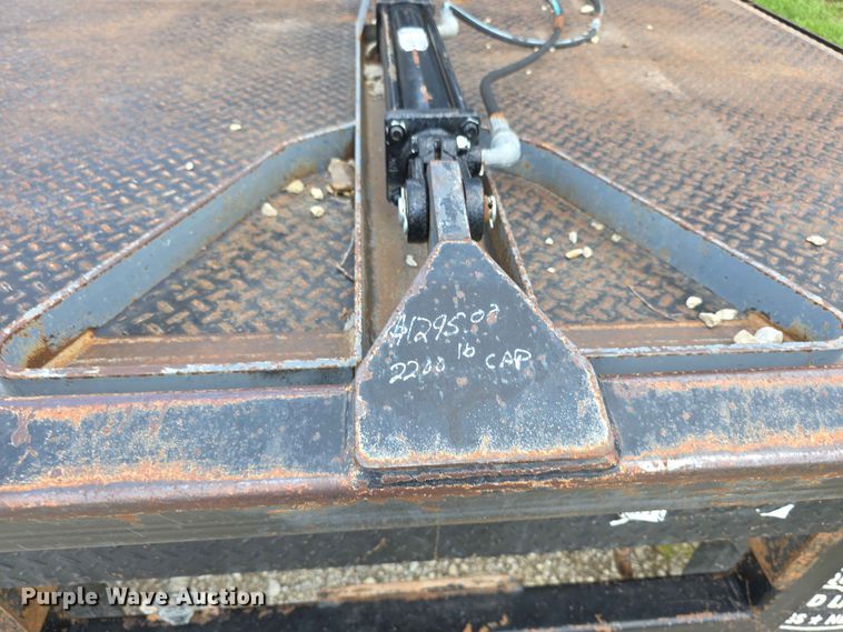 image for item EV2170 1994 Ford F250 XL bale bed pickup truck