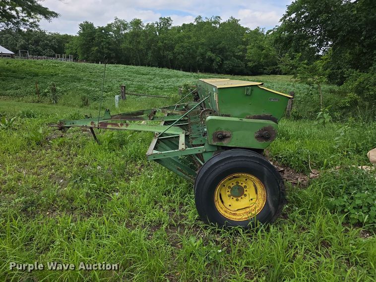 image for item EV2171 John Deere FBB grain drill