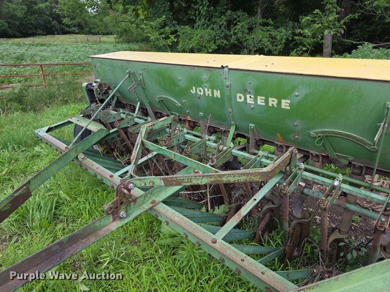 image for item EV2171 John Deere FBB grain drill