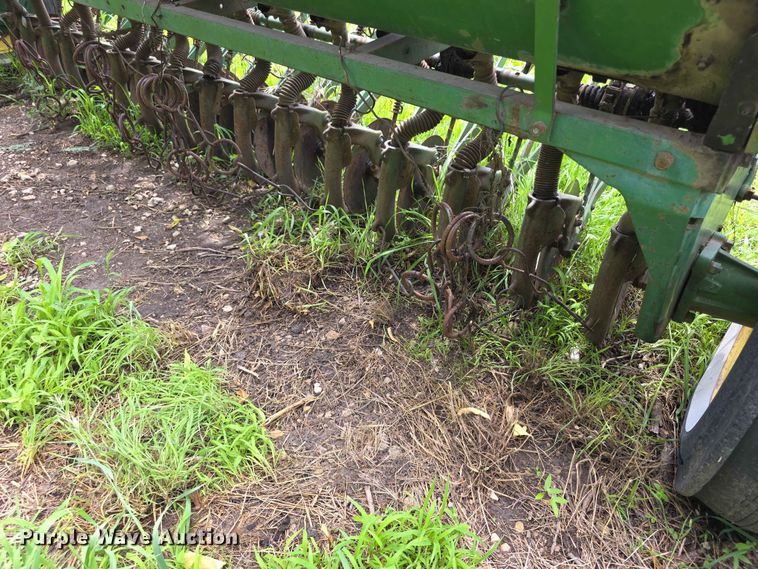 image for item EV2171 John Deere FBB grain drill