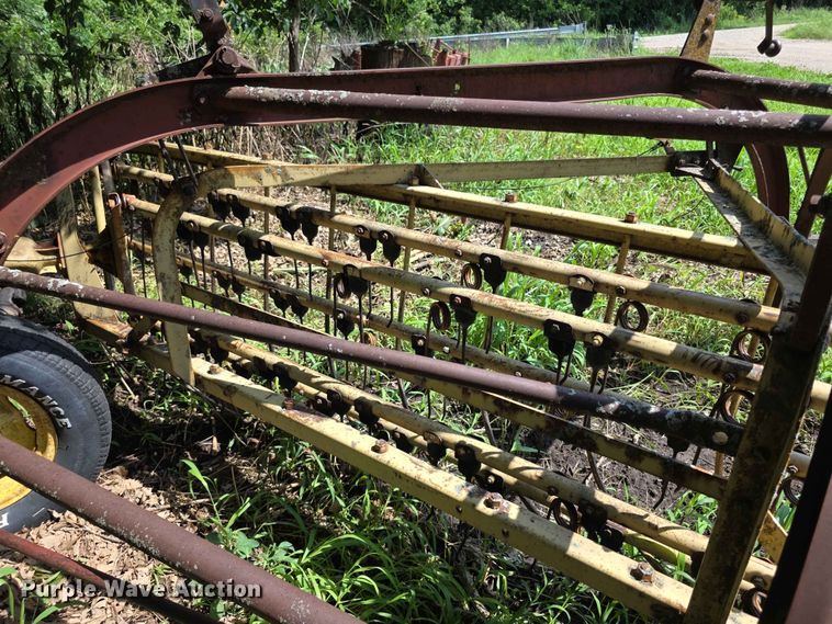 image for item EV2172 New Holland 256 hay rake