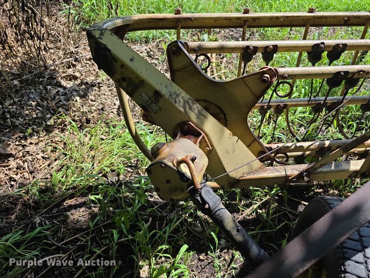 image for item EV2172 New Holland 256 hay rake