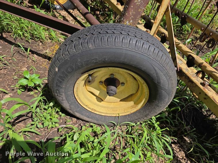 image for item EV2172 New Holland 256 hay rake