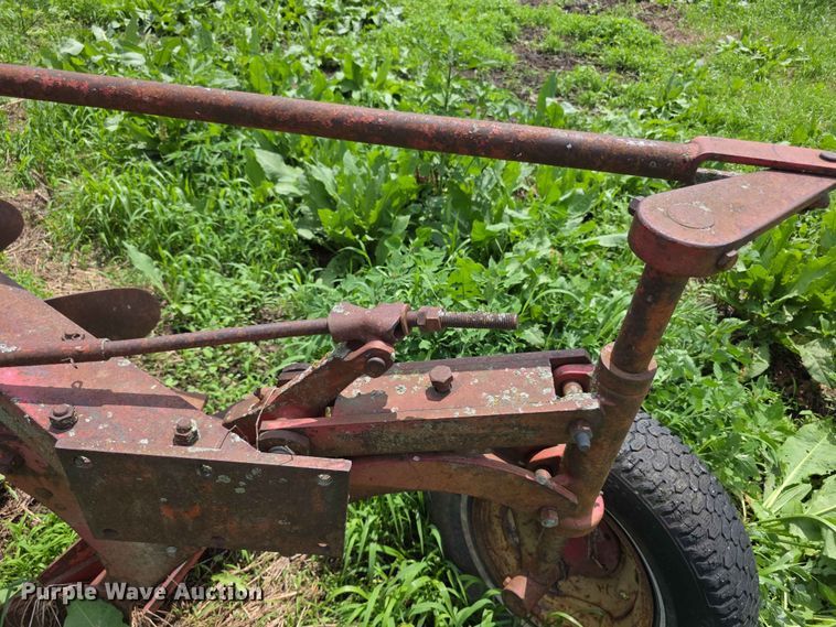 image for item EV2191 Massey Ferguson 86  plow