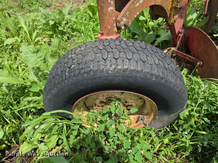 image for item EV2191 Massey Ferguson 86  plow