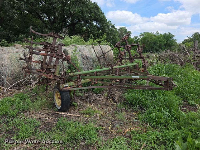 image for item EV2192 Glencoe  field cultivator