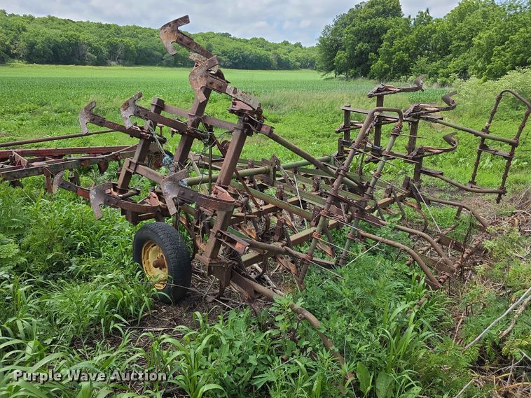 image for item EV2192 Glencoe  field cultivator