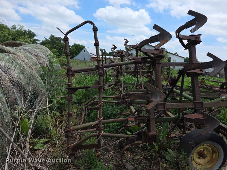 image for item EV2192 Glencoe  field cultivator