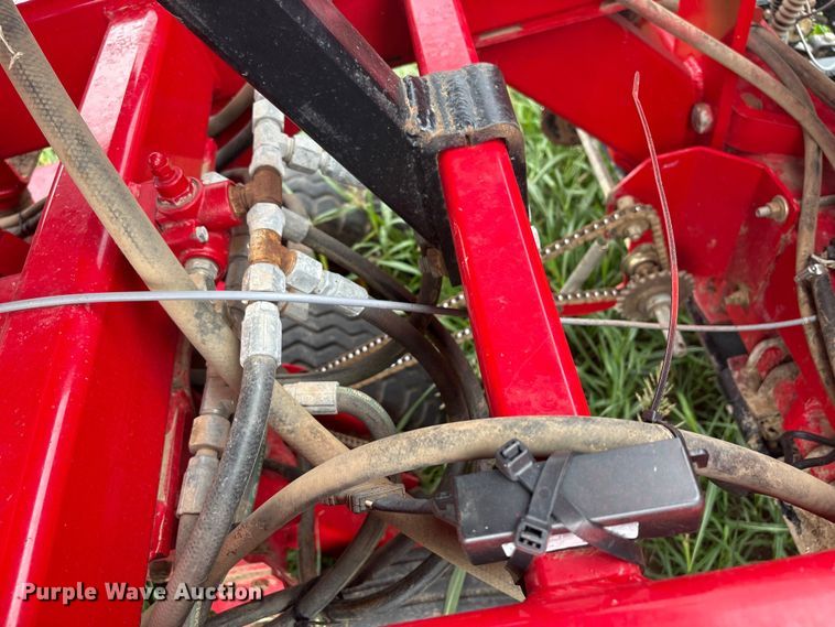 image for item EW0018 Sunflower SF9435 grain drill
