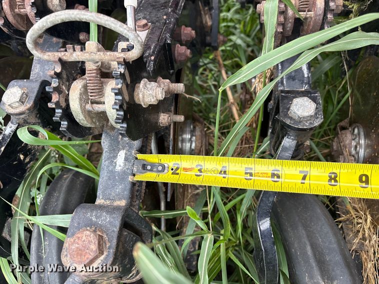 image for item EW0018 Sunflower SF9435 grain drill