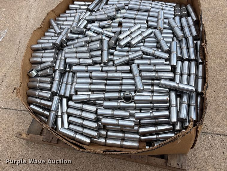 image for item EW0021 (12) pallets of planter parts
