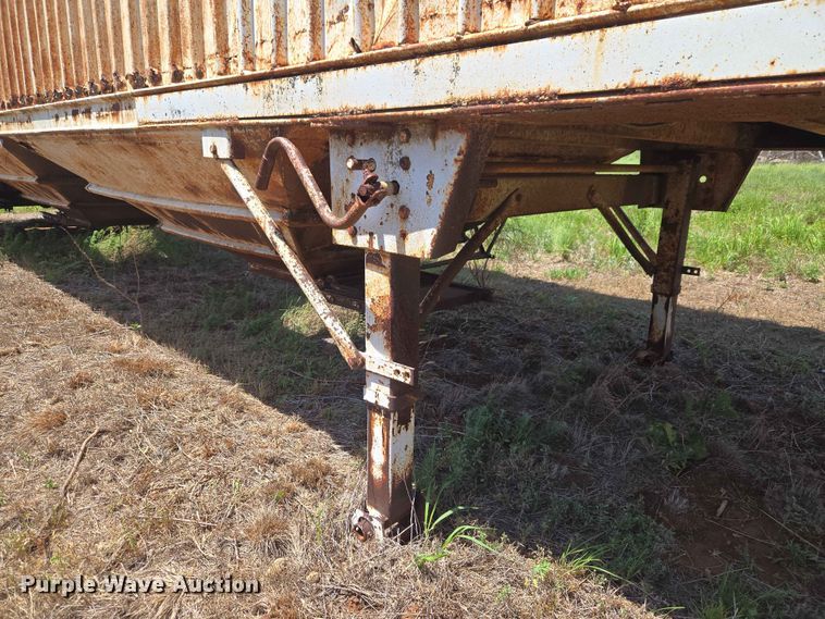 image for item EW0291 1979 Pullman Trailmobile 0VGH-5CAH grain trailer