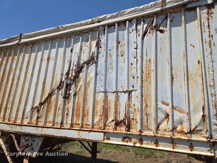 image for item EW0291 1979 Pullman Trailmobile 0VGH-5CAH grain trailer