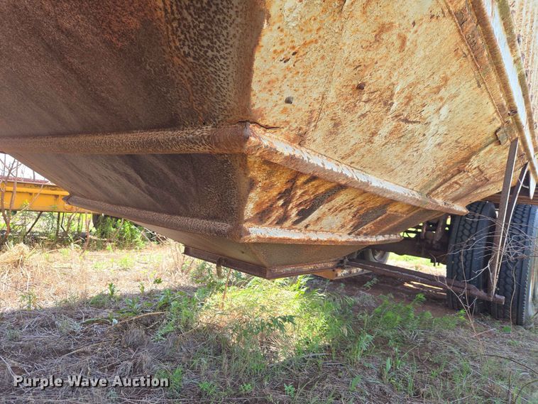 image for item EW0291 1979 Pullman Trailmobile 0VGH-5CAH grain trailer