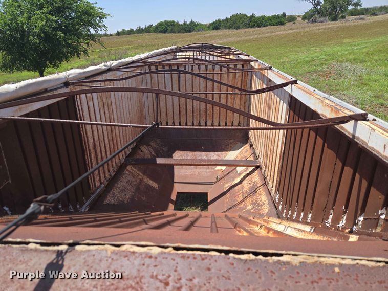 image for item EW0291 1979 Pullman Trailmobile 0VGH-5CAH grain trailer