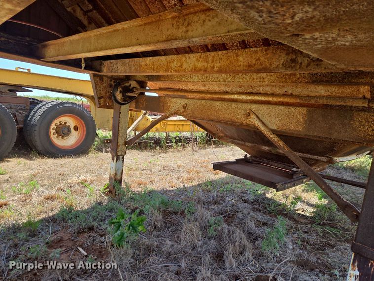 image for item EW0291 1979 Pullman Trailmobile 0VGH-5CAH grain trailer