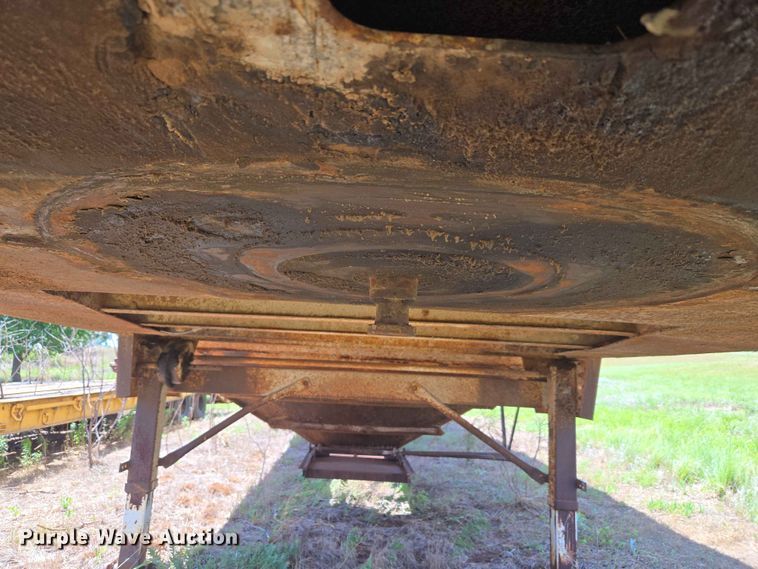 image for item EW0291 1979 Pullman Trailmobile 0VGH-5CAH grain trailer