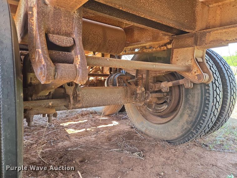 image for item EW0291 1979 Pullman Trailmobile 0VGH-5CAH grain trailer