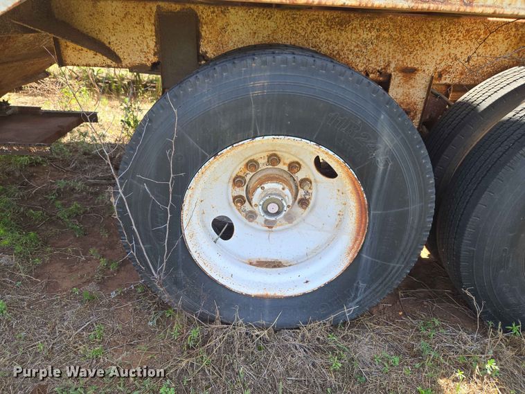 image for item EW0291 1979 Pullman Trailmobile 0VGH-5CAH grain trailer