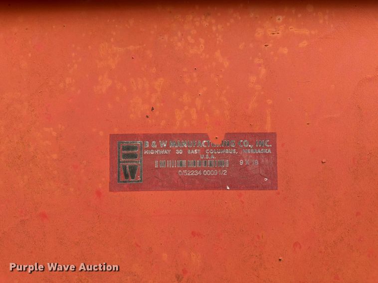 image for item EW4788 1987 Peterbilt 567 grain truck