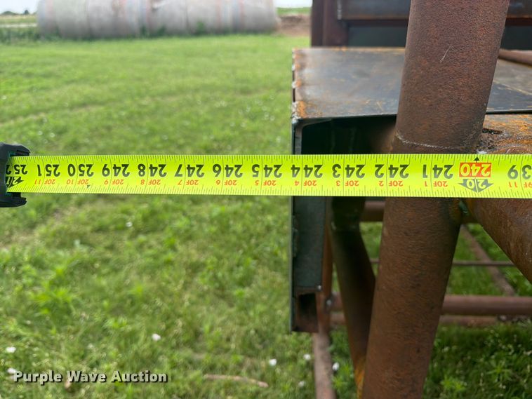 image for item EW4790 Shop built livestock loading chute