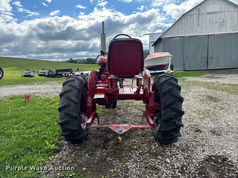 image for item FB5713 1941 Farmall B tractor
