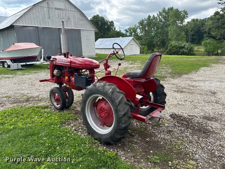 image for item FB5713 1941 Farmall B tractor