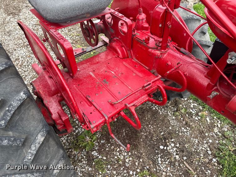 image for item FB5713 1941 Farmall B tractor