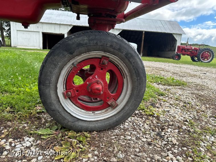 image for item FB5713 1941 Farmall B tractor