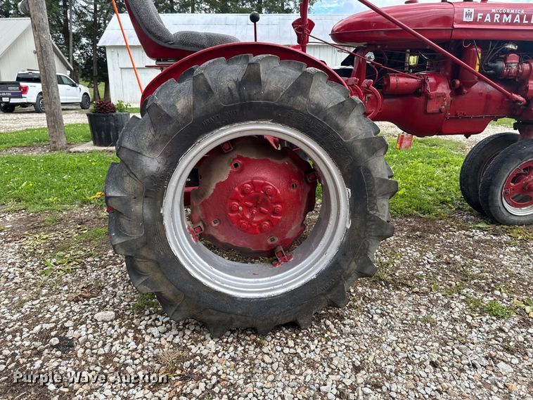 image for item FB5713 1941 Farmall B tractor