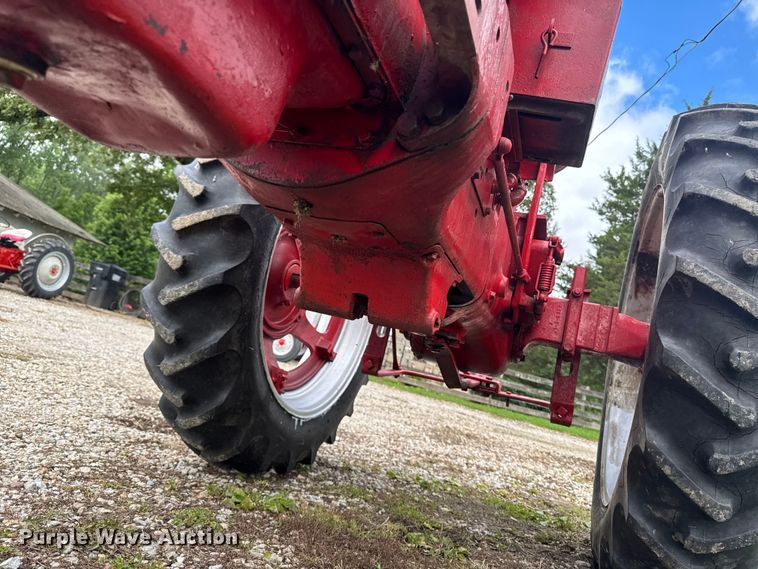 image for item FB5714 Farmall H tractor